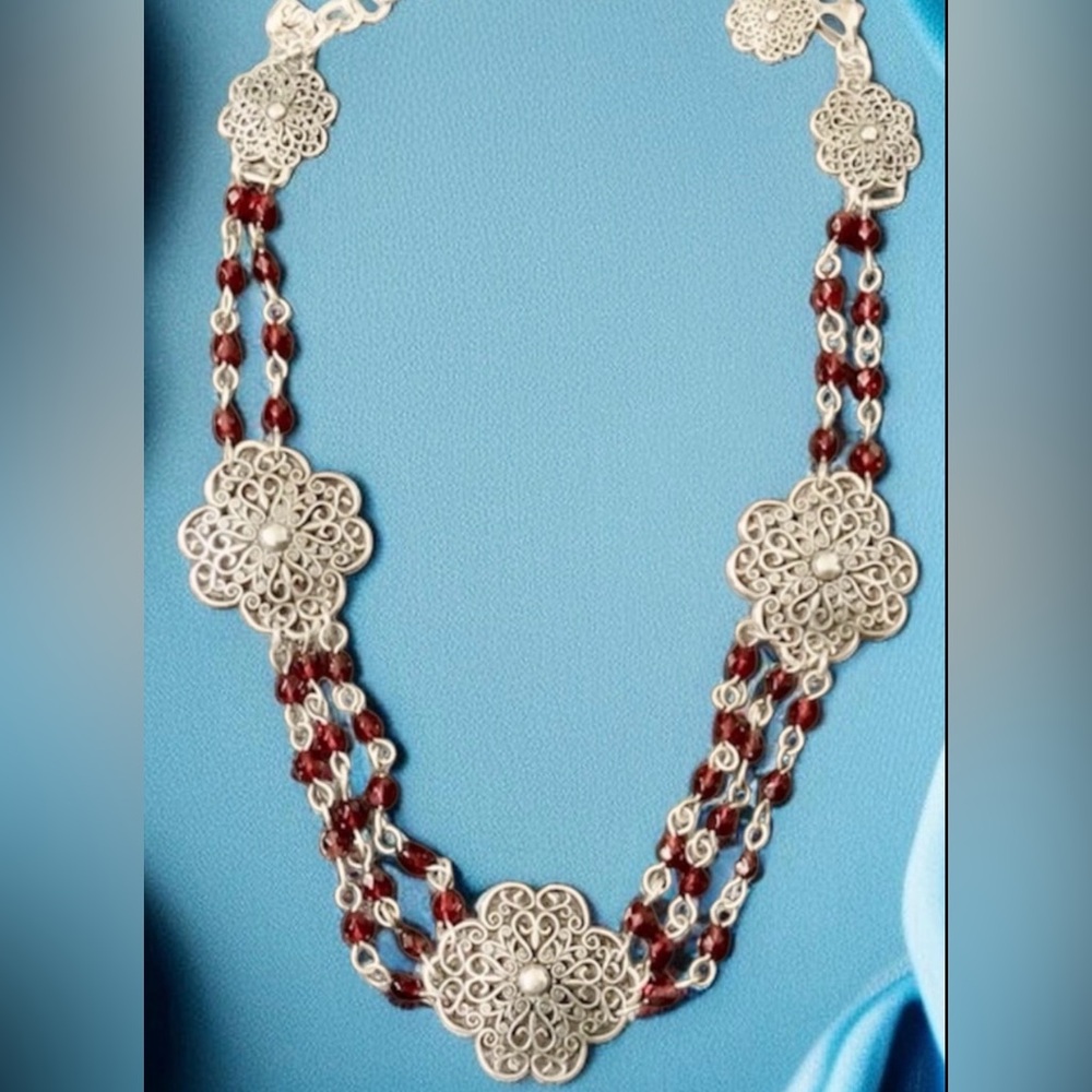 Brighton Silver and Red Floral Medallion Necklace, NWOT. Dust bag included - Picture 3 of 10